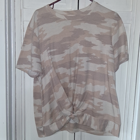 Como Vintage Tops - Como Vintage Beige Camouflage Knot Front Tee